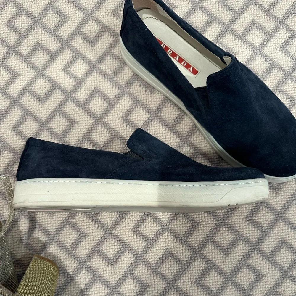 Prada navy blue suede slip-on loafers - Picture 2 of 2